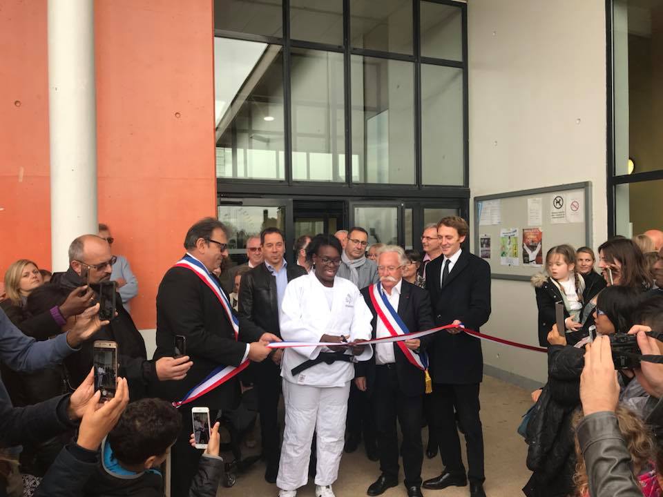 Inauguration du gymnase Émilie Andéol à Magny le Hongre