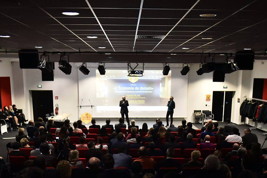 Conférence "L'économie de demain" par Yannick Blan