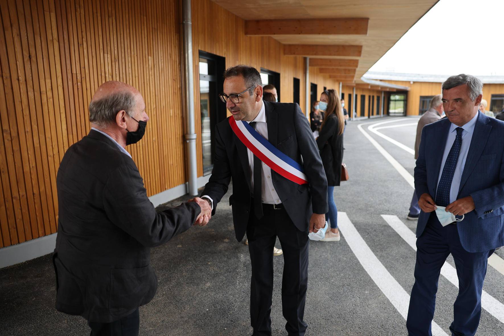 Cérémonie d'inauguration du groupe scolaire Jean-Louis Etienne à Coupvray