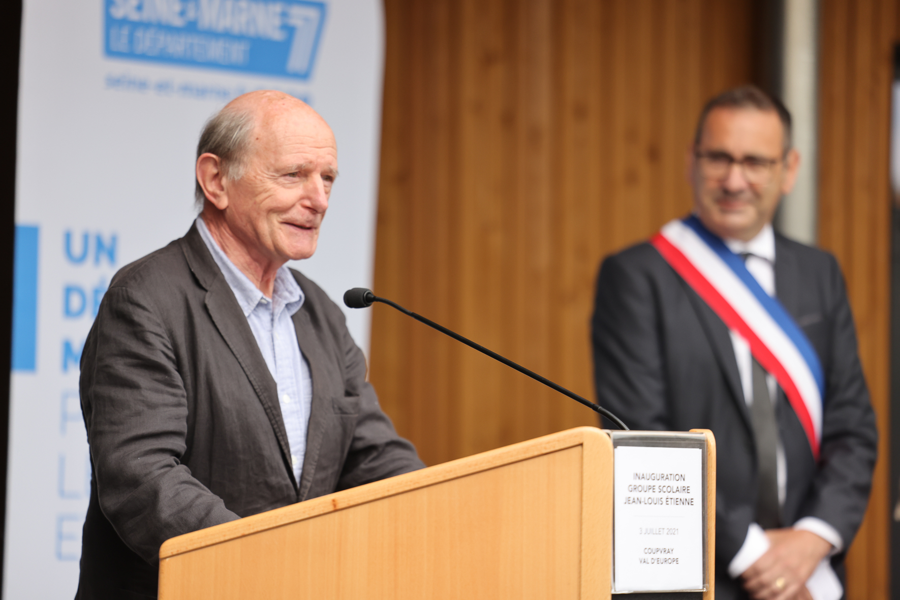 Cérémonie d'inauguration du groupe scolaire Jean-Louis Etienne à Coupvray