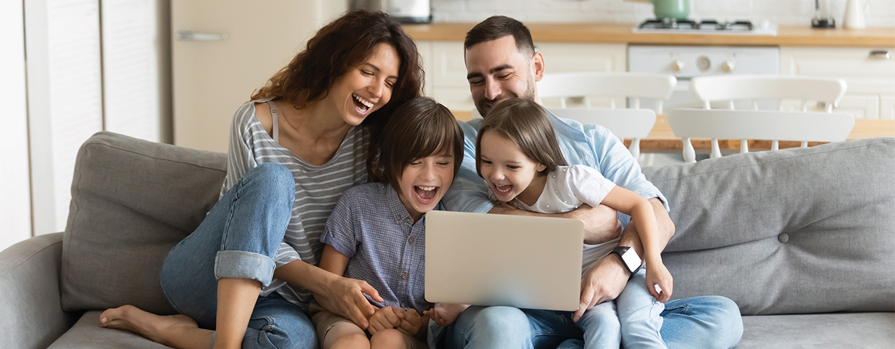Être parents au 21ème siècle : quand les écrans s’invitent dans la famille