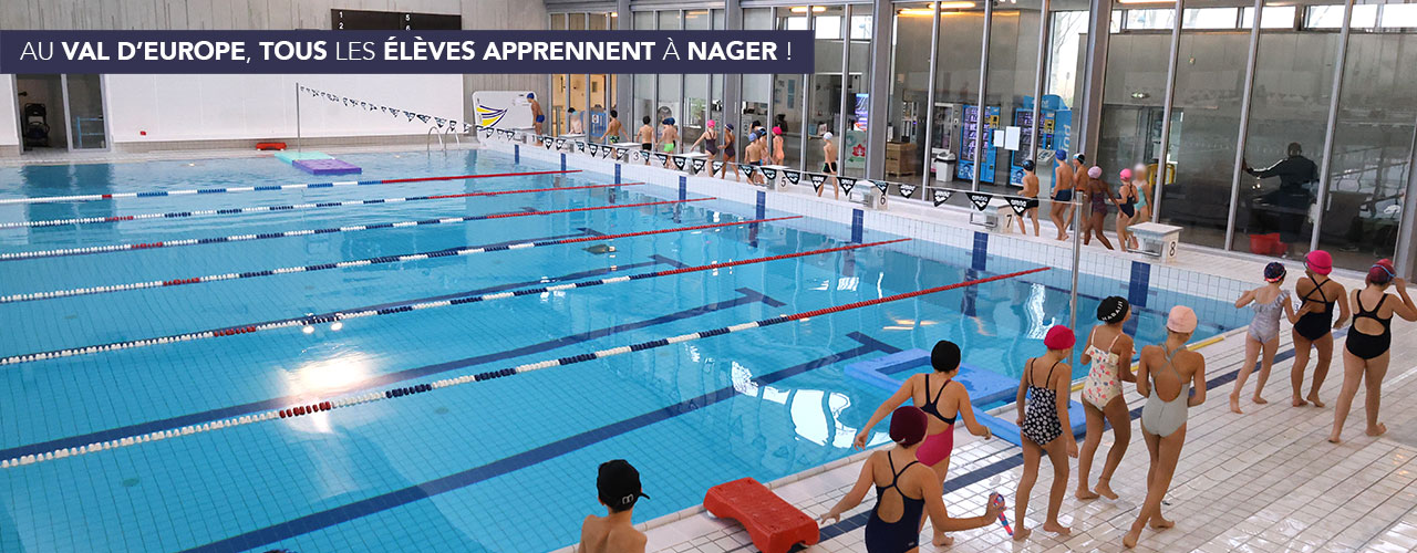 Au Val d’Europe, tous les élèves apprennent à nager !