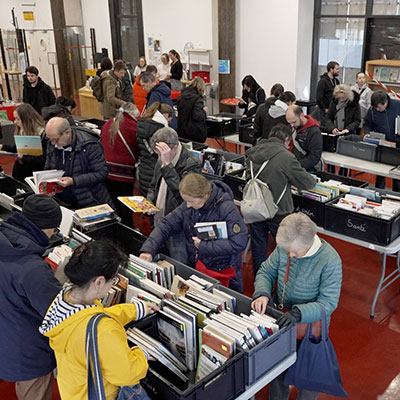 Entre braderie, spectacle et rencontres...